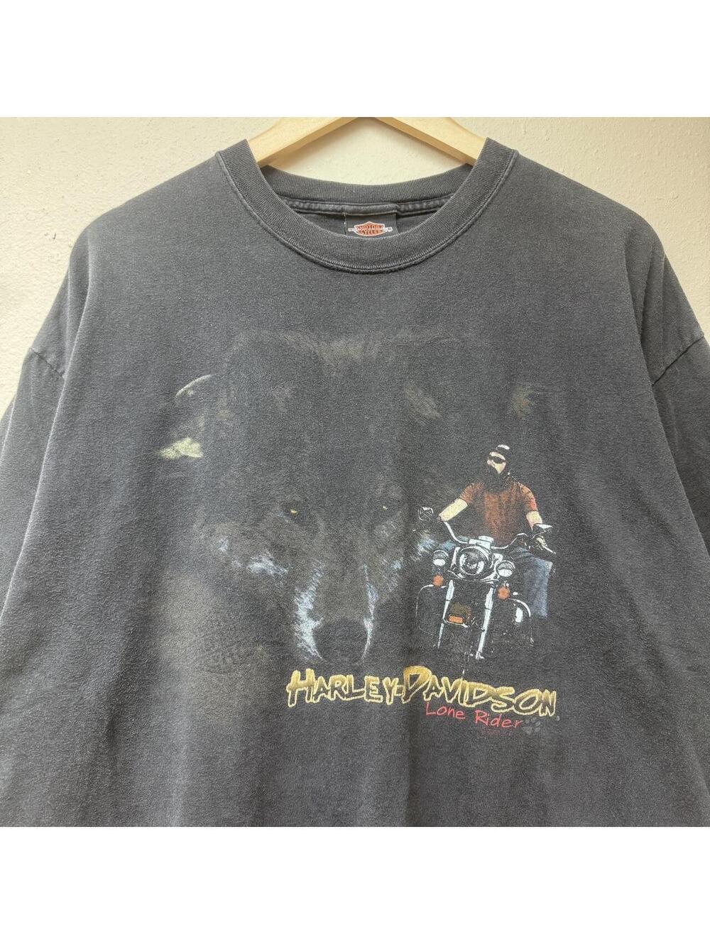 Vintage Y2K Made in U.S.A. Harley Davidson Wolf tee